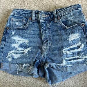 American Eagle Distressed Blue Jean Shorts size 00